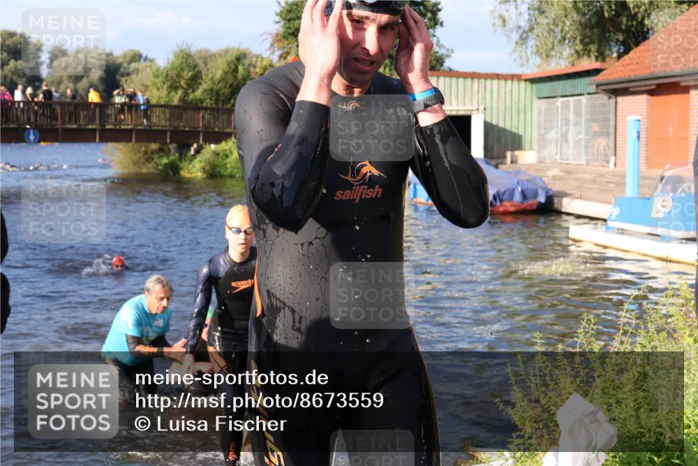 31.08.2025 - Elbe Triathlon Hamburg Luisa Fischer http://msf.ph/oto/8673559 31.08.2025 08:44:12 Schwimmen 256, 257, 321, 373 meine-sportfotos.de