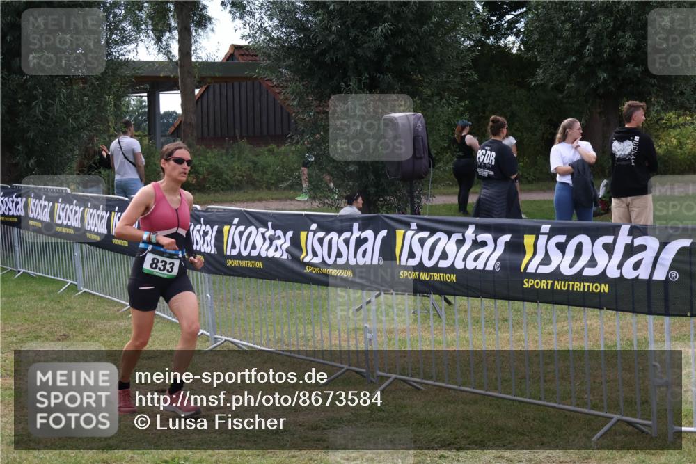 31.08.2025 - Elbe Triathlon Hamburg Luisa Fischer http://msf.ph/oto/8673584 31.08.2025 11:05:40 Laufen 833 meine-sportfotos.de