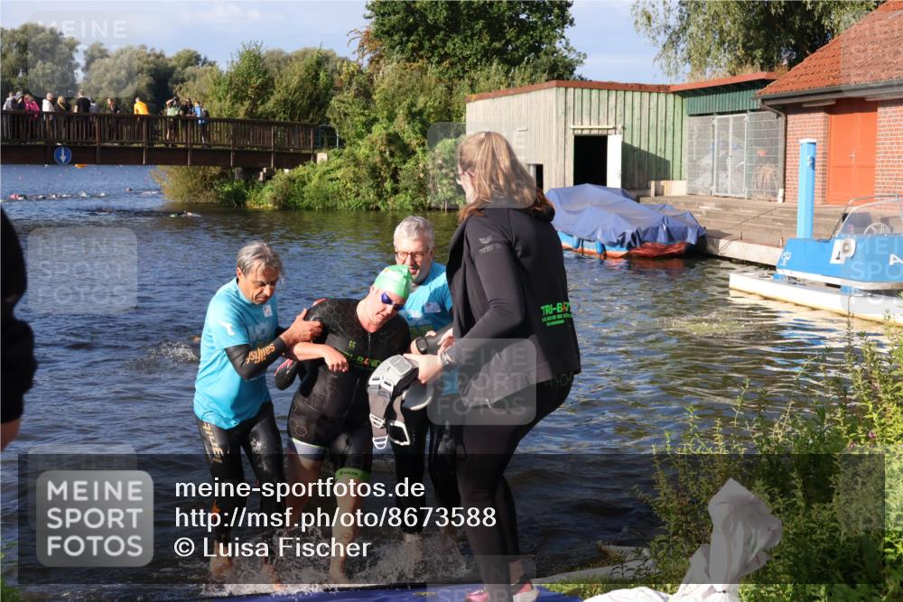 31.08.2025 - Elbe Triathlon Hamburg Luisa Fischer http://msf.ph/oto/8673588 31.08.2025 08:44:16 Schwimmen 256, 321 meine-sportfotos.de