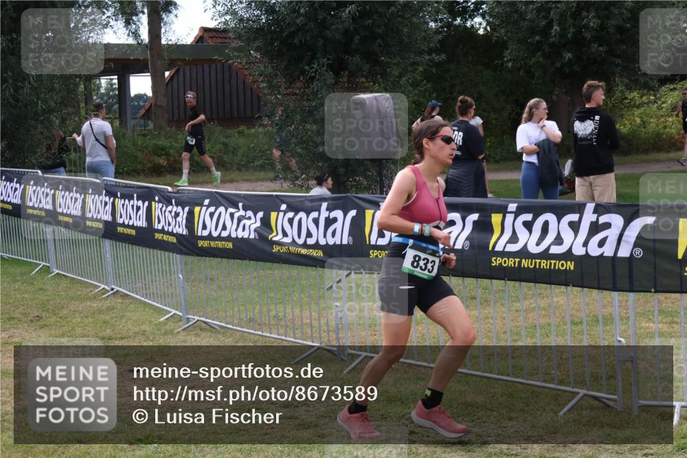 31.08.2025 - Elbe Triathlon Hamburg Luisa Fischer http://msf.ph/oto/8673589 31.08.2025 11:05:41 Laufen 833 meine-sportfotos.de