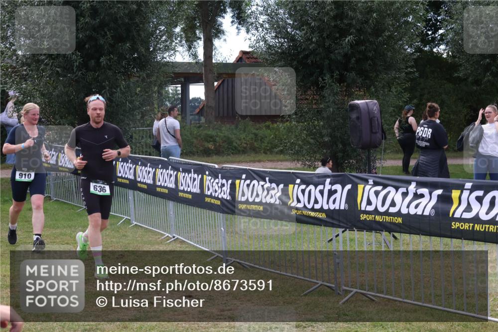 31.08.2025 - Elbe Triathlon Hamburg Luisa Fischer http://msf.ph/oto/8673591 31.08.2025 11:05:48 Laufen 910, 636 meine-sportfotos.de