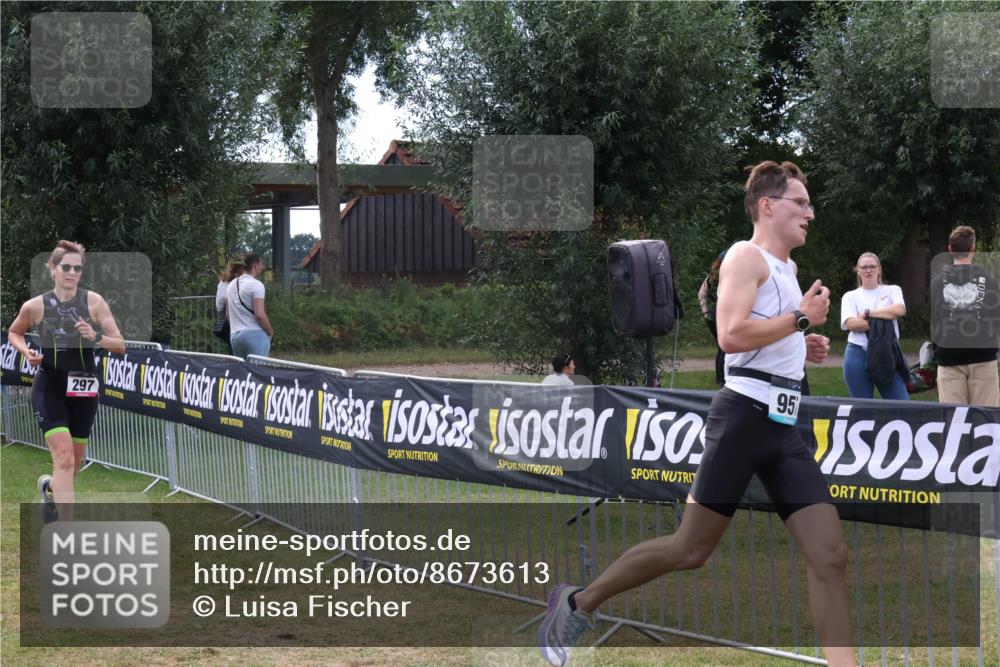 31.08.2025 - Elbe Triathlon Hamburg Luisa Fischer http://msf.ph/oto/8673613 31.08.2025 11:05:52 Laufen 297, 95, 95 meine-sportfotos.de
