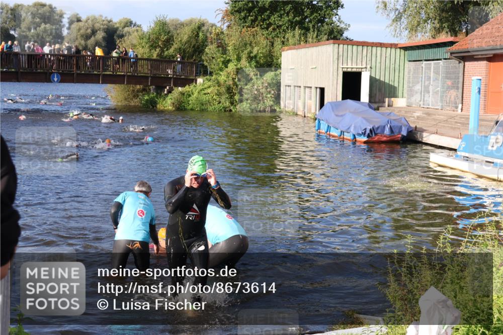 31.08.2025 - Elbe Triathlon Hamburg Luisa Fischer http://msf.ph/oto/8673614 31.08.2025 08:45:10 Schwimmen 311, 331 meine-sportfotos.de