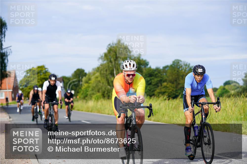 31.08.2025 - Elbe Triathlon Hamburg Michael Burmester http://msf.ph/oto/8673625 31.08.2025 10:12:34 Radfahren 499, 530, 536, 648, 673, 708, 748, 815, 848 meine-sportfotos.de