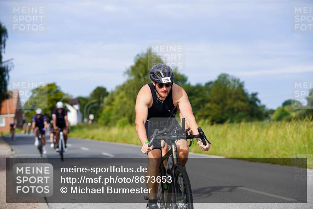 31.08.2025 - Elbe Triathlon Hamburg Michael Burmester http://msf.ph/oto/8673653 31.08.2025 10:12:37 Radfahren 499, 530, 536, 648, 673, 708, 720, 748, 813, 815, 848 meine-sportfotos.de