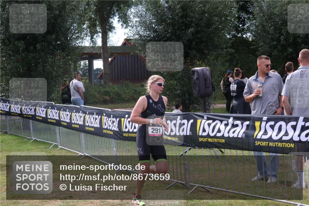 31.08.2025 - Elbe Triathlon Hamburg Luisa Fischer http://msf.ph/oto/8673659 31.08.2025 11:06:17 Laufen 291 meine-sportfotos.de