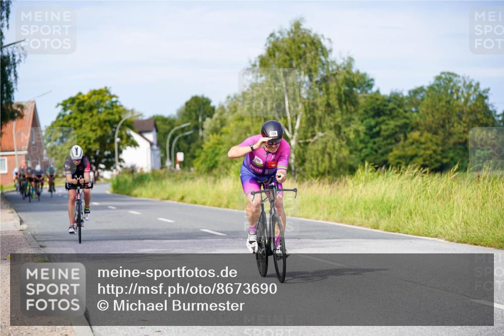 31.08.2025 - Elbe Triathlon Hamburg Michael Burmester http://msf.ph/oto/8673690 31.08.2025 10:12:42 Radfahren 530, 669, 673, 700, 720, 813, 815 meine-sportfotos.de