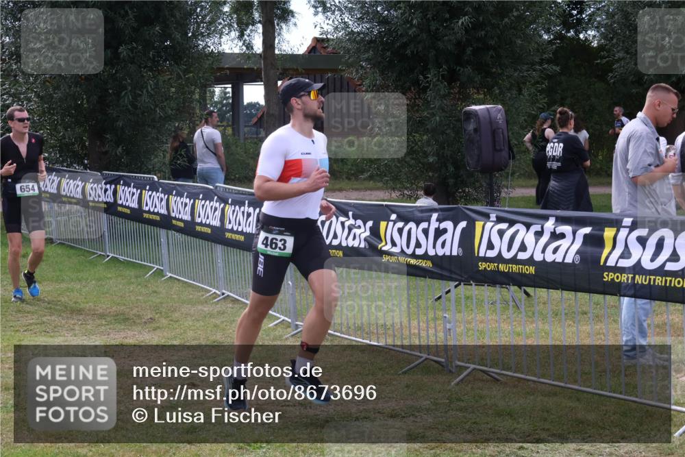 31.08.2025 - Elbe Triathlon Hamburg Luisa Fischer http://msf.ph/oto/8673696 31.08.2025 11:06:30 Laufen 654, 463 meine-sportfotos.de