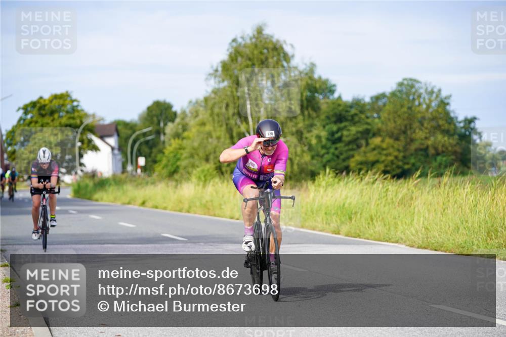 31.08.2025 - Elbe Triathlon Hamburg Michael Burmester http://msf.ph/oto/8673698 31.08.2025 10:12:42 Radfahren 530, 669, 673, 700, 720, 813, 815 meine-sportfotos.de
