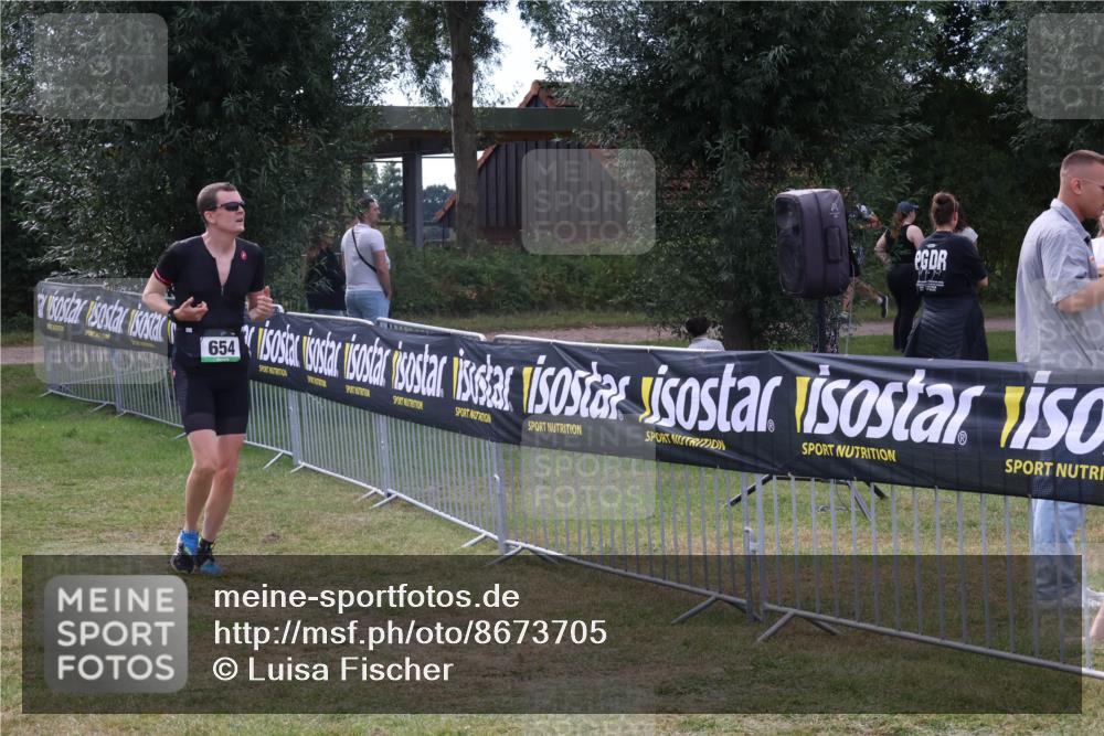 31.08.2025 - Elbe Triathlon Hamburg Luisa Fischer http://msf.ph/oto/8673705 31.08.2025 11:06:31 Laufen 654 meine-sportfotos.de