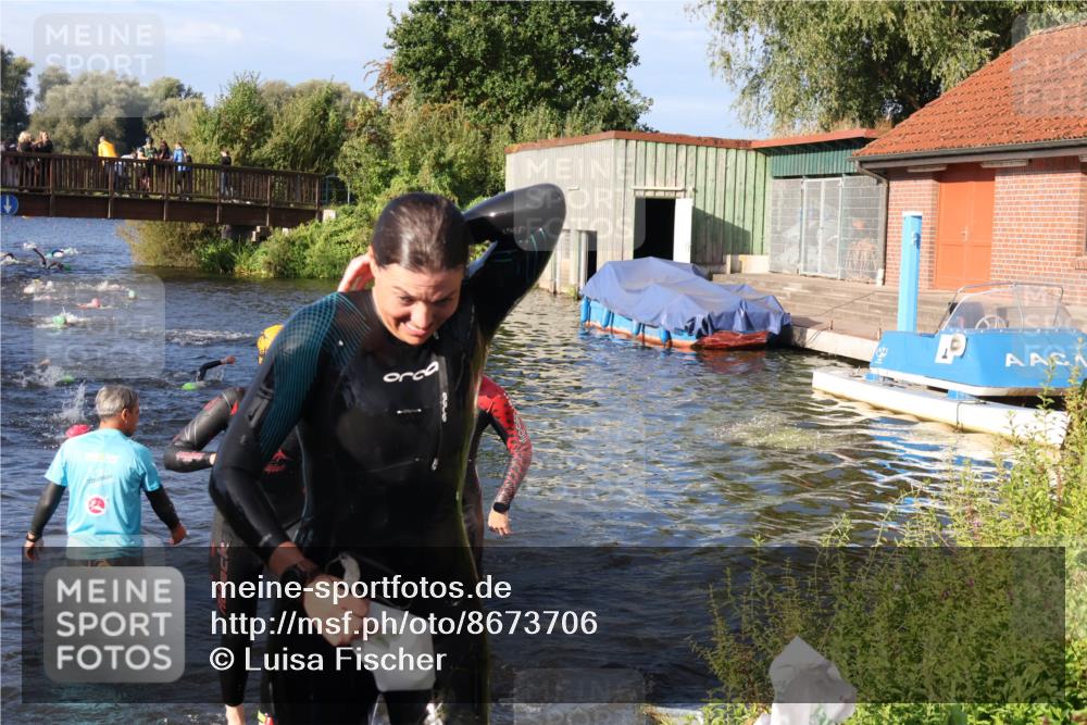 31.08.2025 - Elbe Triathlon Hamburg Luisa Fischer http://msf.ph/oto/8673706 31.08.2025 08:45:39 Schwimmen 264, 267, 269, 319, 348, 368 meine-sportfotos.de
