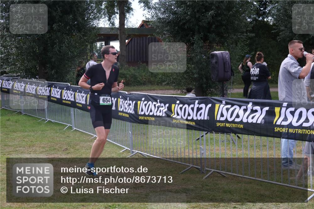 31.08.2025 - Elbe Triathlon Hamburg Luisa Fischer http://msf.ph/oto/8673713 31.08.2025 11:06:32 Laufen 98 meine-sportfotos.de