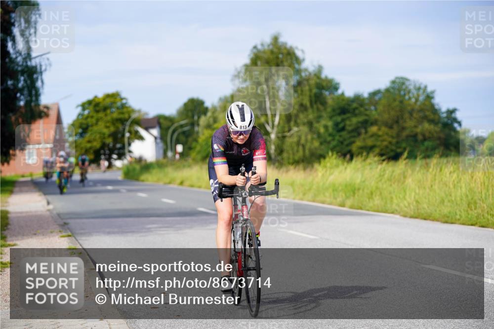 31.08.2025 - Elbe Triathlon Hamburg Michael Burmester http://msf.ph/oto/8673714 31.08.2025 10:12:44 Radfahren 664, 669, 700, 720, 745, 775, 813, 815 meine-sportfotos.de