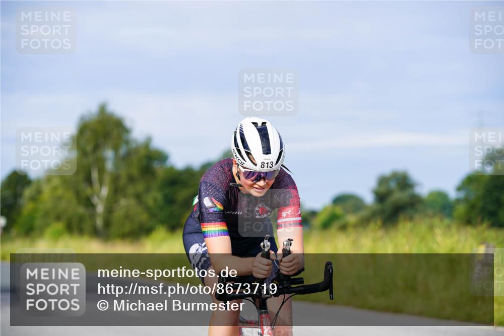 31.08.2025 - Elbe Triathlon Hamburg Michael Burmester http://msf.ph/oto/8673719 31.08.2025 10:12:45 Radfahren 664, 669, 700, 712, 720, 745, 775, 813 meine-sportfotos.de