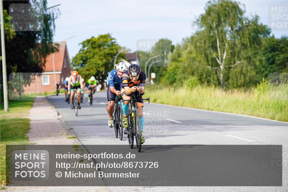 31.08.2025 - Elbe Triathlon Hamburg Michael Burmester http://msf.ph/oto/8673726 31.08.2025 10:12:47 Radfahren 664, 669, 700, 712, 722, 737, 745, 775, 813 meine-sportfotos.de