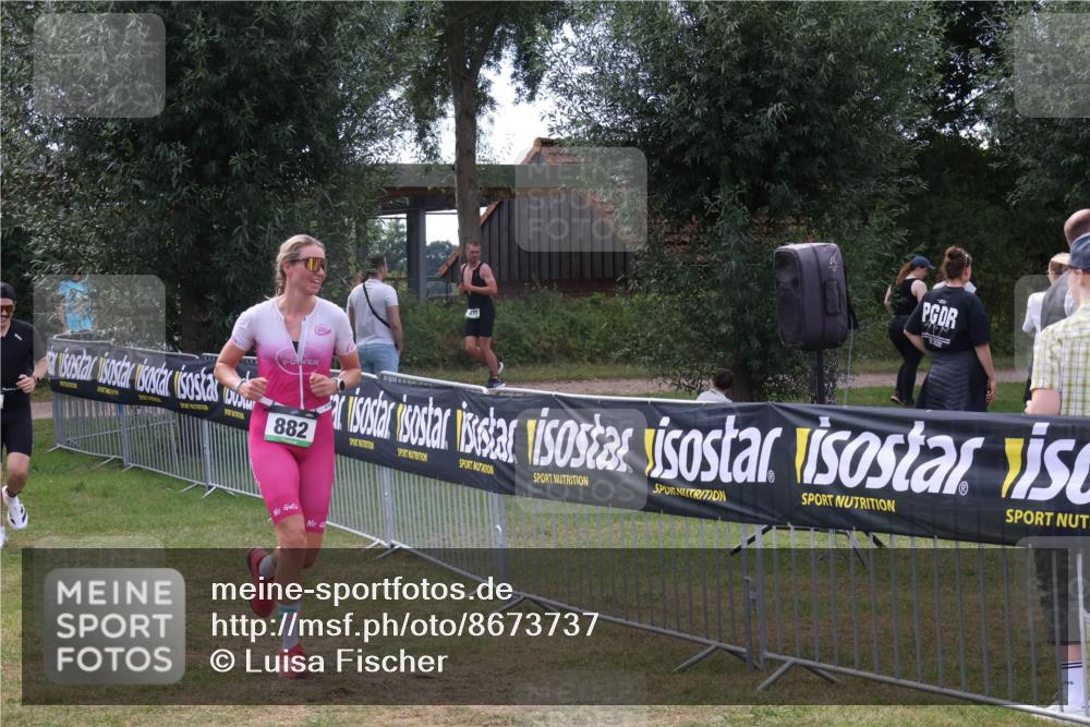 31.08.2025 - Elbe Triathlon Hamburg Luisa Fischer http://msf.ph/oto/8673737 31.08.2025 11:07:08 Laufen 882 meine-sportfotos.de
