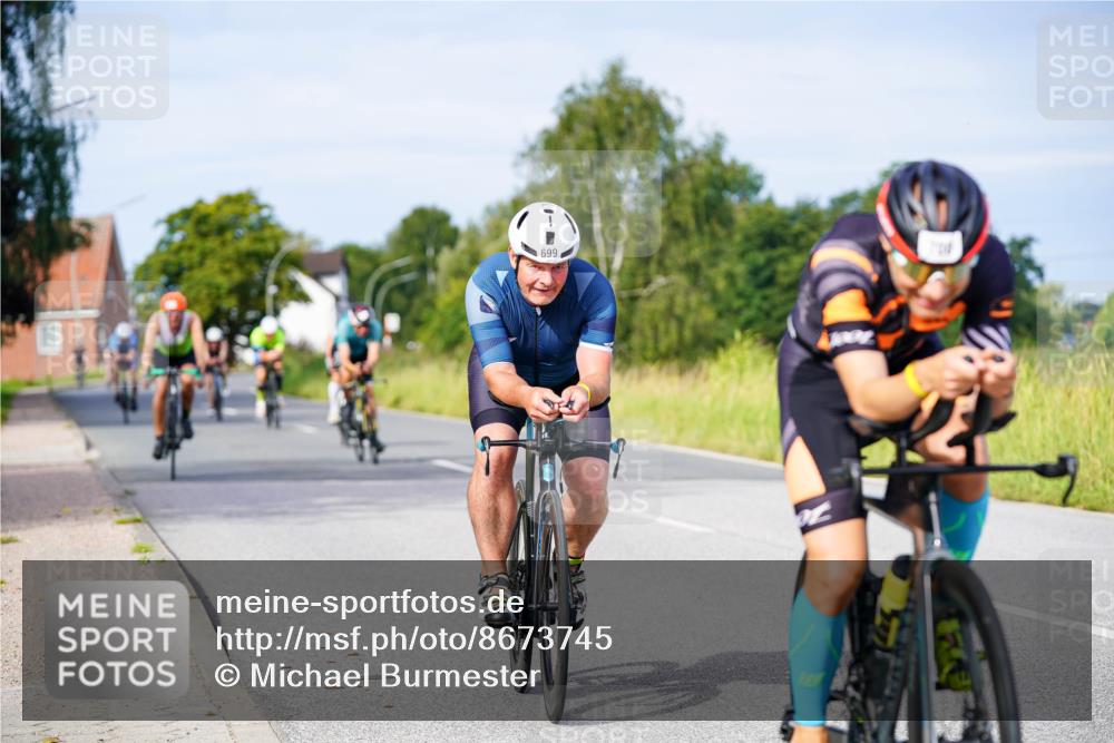 31.08.2025 - Elbe Triathlon Hamburg Michael Burmester http://msf.ph/oto/8673745 31.08.2025 10:12:49 Radfahren 664, 669, 700, 712, 722, 737, 745, 775 meine-sportfotos.de