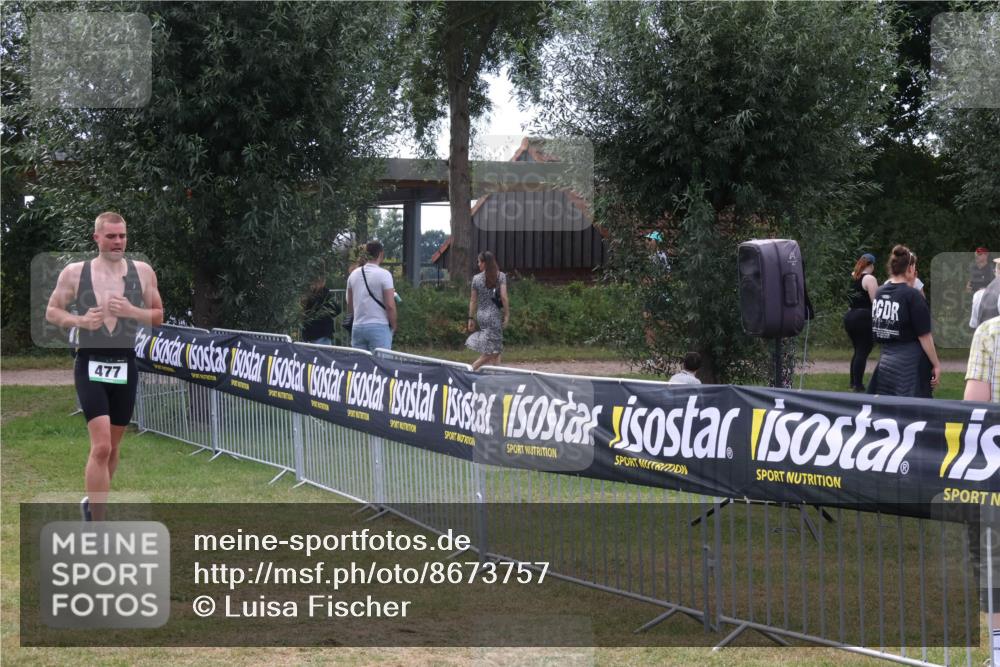 31.08.2025 - Elbe Triathlon Hamburg Luisa Fischer http://msf.ph/oto/8673757 31.08.2025 11:07:16 Laufen 477 meine-sportfotos.de