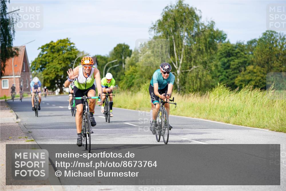 31.08.2025 - Elbe Triathlon Hamburg Michael Burmester http://msf.ph/oto/8673764 31.08.2025 10:12:50 Radfahren 664, 669, 700, 712, 722, 737, 745, 775 meine-sportfotos.de