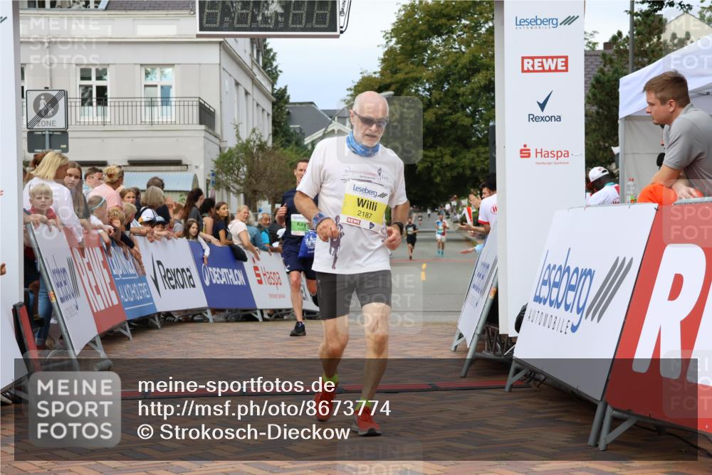 31.08.2025 - 21. Blankeneser Heldenlauf Strokosch-Dieckow http://msf.ph/oto/8673774 31.08.2025 10:51:32 Ziel 2187, 3580, 3030 meine-sportfotos.de