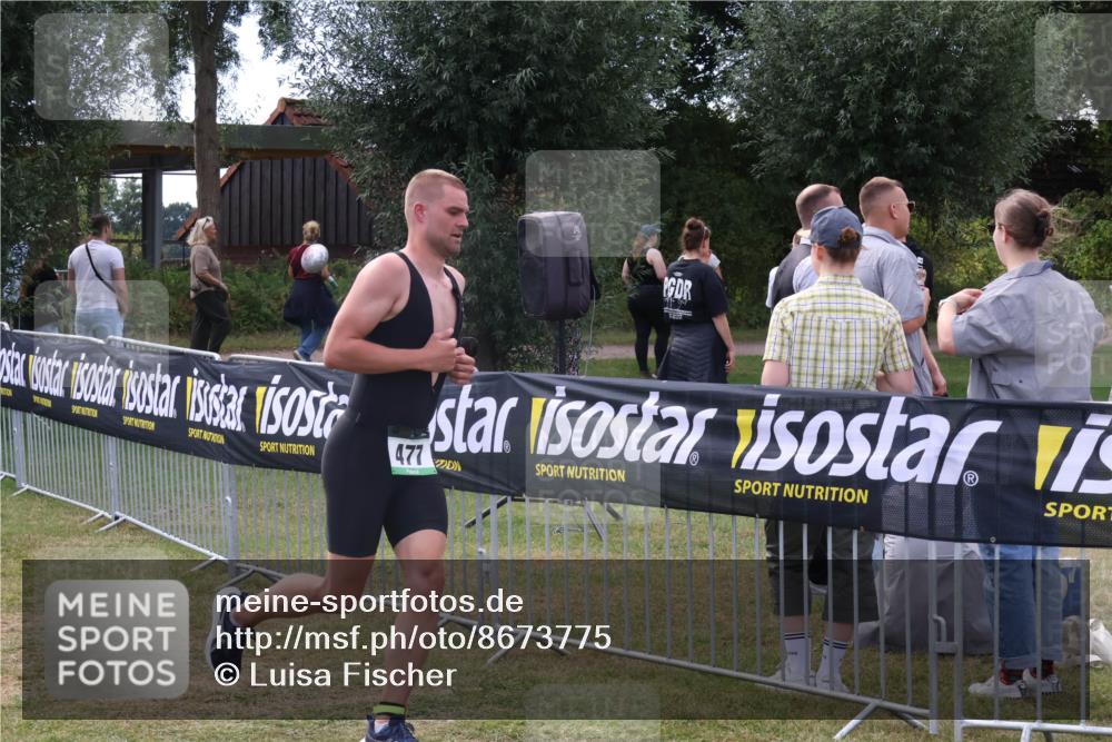 31.08.2025 - Elbe Triathlon Hamburg Luisa Fischer http://msf.ph/oto/8673775 31.08.2025 11:07:18 Laufen 477 meine-sportfotos.de