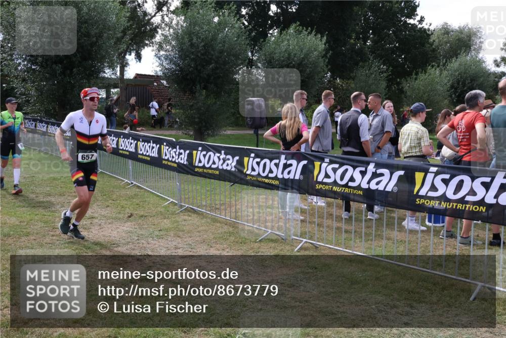 31.08.2025 - Elbe Triathlon Hamburg Luisa Fischer http://msf.ph/oto/8673779 31.08.2025 11:28:49 Laufen 657 meine-sportfotos.de