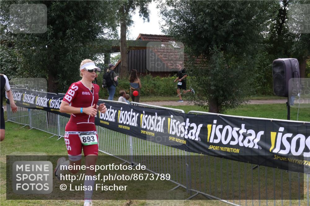 31.08.2025 - Elbe Triathlon Hamburg Luisa Fischer http://msf.ph/oto/8673789 31.08.2025 11:29:16 Laufen 1167, 893 meine-sportfotos.de
