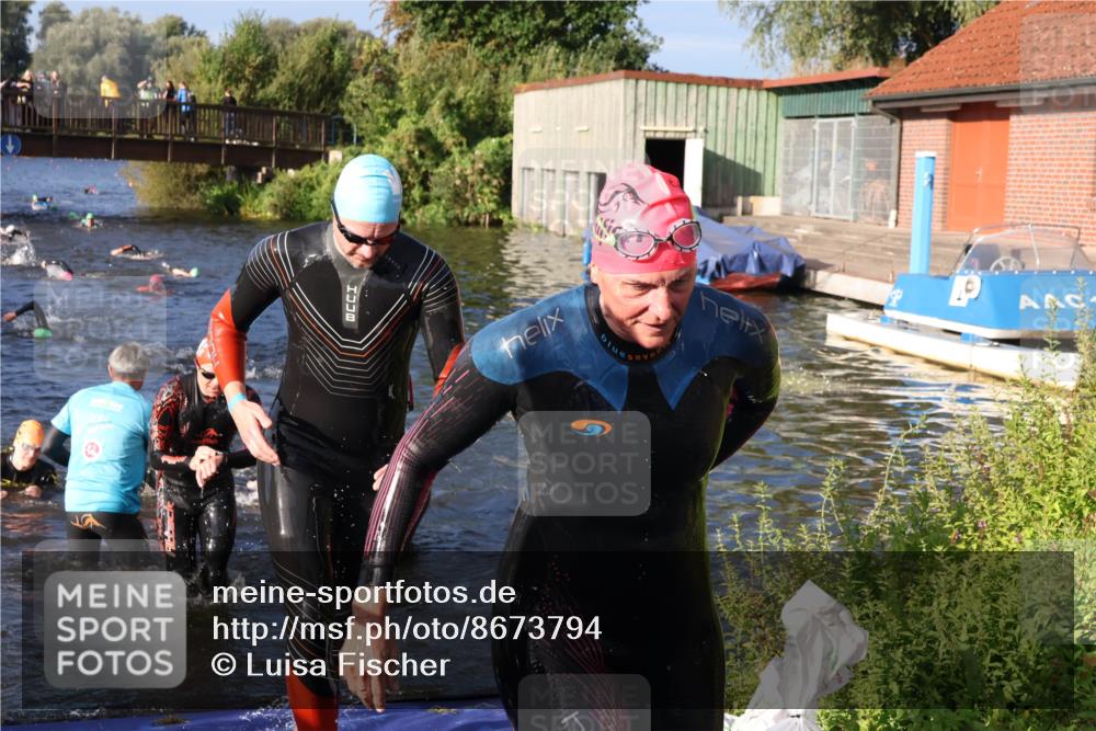 31.08.2025 - Elbe Triathlon Hamburg Luisa Fischer http://msf.ph/oto/8673794 31.08.2025 08:45:53 Schwimmen 260, 261, 285, 292, 324, 334, 384 meine-sportfotos.de
