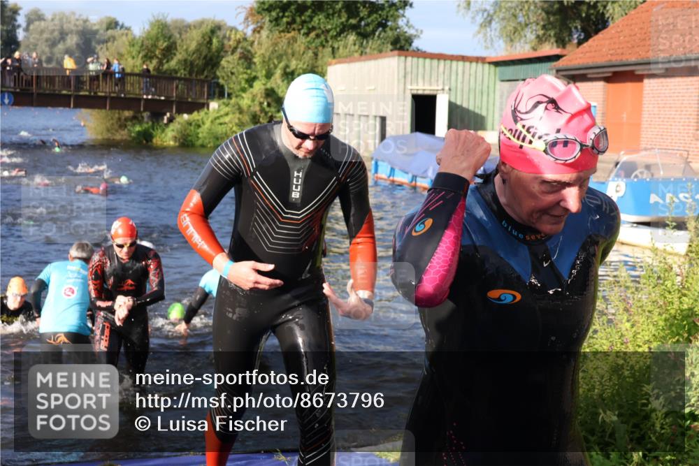 31.08.2025 - Elbe Triathlon Hamburg Luisa Fischer http://msf.ph/oto/8673796 31.08.2025 08:45:54 Schwimmen 260, 261, 285, 292, 324, 334, 384 meine-sportfotos.de