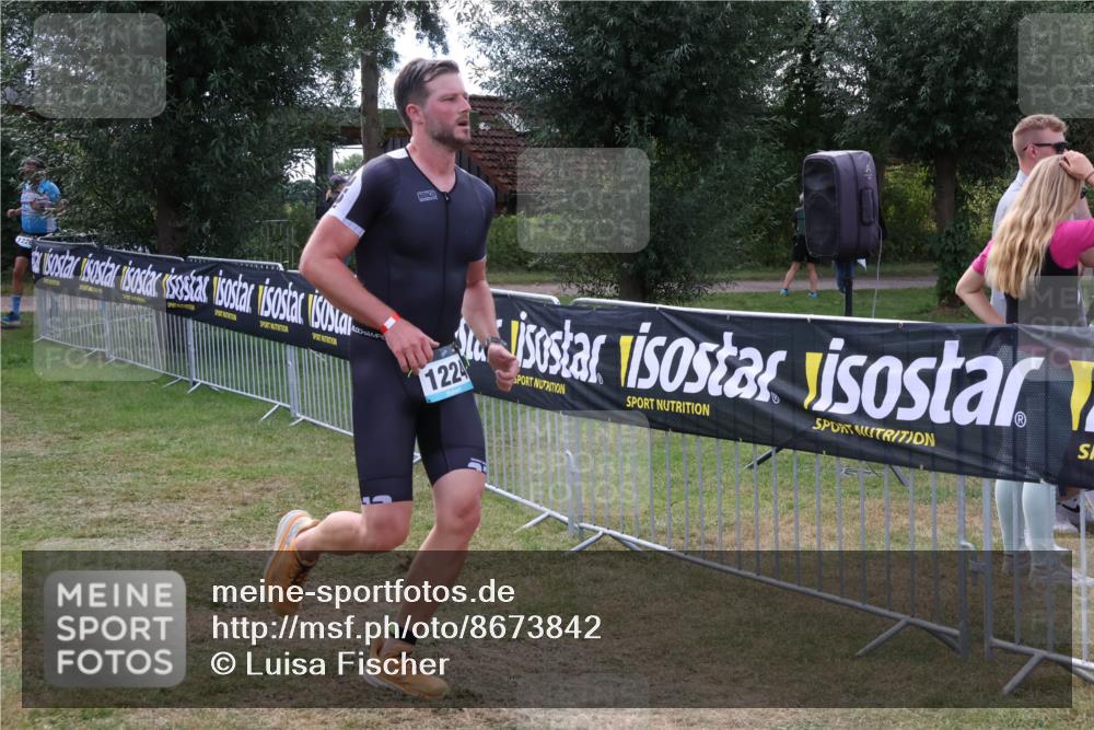 31.08.2025 - Elbe Triathlon Hamburg Luisa Fischer http://msf.ph/oto/8673842 31.08.2025 11:29:36 Laufen 1224 meine-sportfotos.de