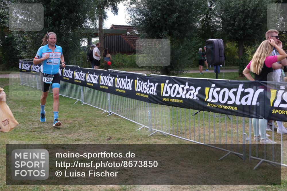 31.08.2025 - Elbe Triathlon Hamburg Luisa Fischer http://msf.ph/oto/8673850 31.08.2025 11:29:40 Laufen 1226 meine-sportfotos.de