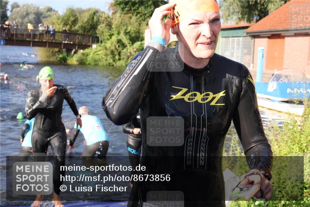 31.08.2025 - Elbe Triathlon Hamburg Luisa Fischer http://msf.ph/oto/8673856 31.08.2025 08:46:01 Schwimmen 246, 260, 261, 285, 324, 360 meine-sportfotos.de