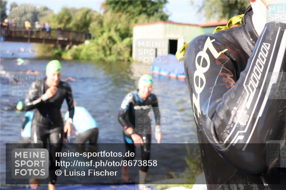 31.08.2025 - Elbe Triathlon Hamburg Luisa Fischer http://msf.ph/oto/8673858 31.08.2025 08:46:01 Schwimmen 246, 260, 261, 285, 324, 360 meine-sportfotos.de
