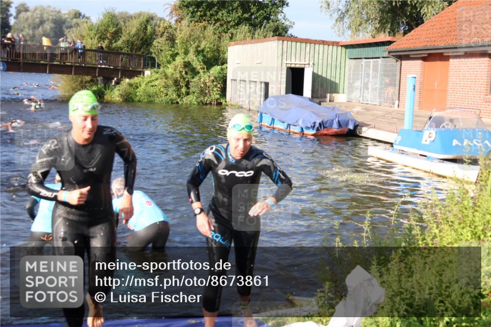 31.08.2025 - Elbe Triathlon Hamburg Luisa Fischer http://msf.ph/oto/8673861 31.08.2025 08:46:02 Schwimmen 246, 260, 285, 324, 360 meine-sportfotos.de
