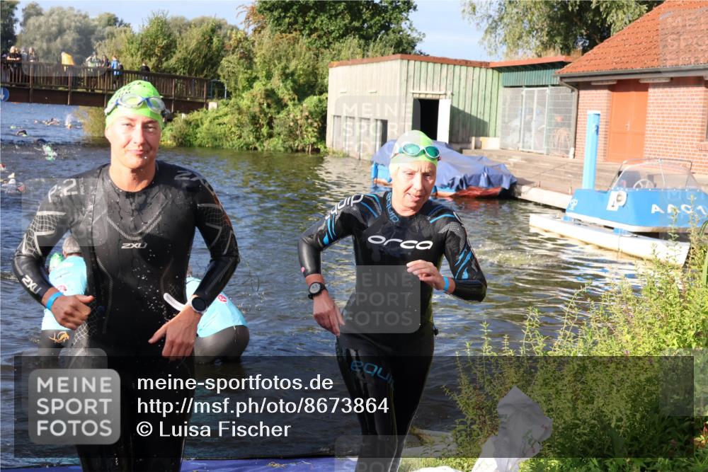 31.08.2025 - Elbe Triathlon Hamburg Luisa Fischer http://msf.ph/oto/8673864 31.08.2025 08:46:02 Schwimmen 246, 260, 285, 324, 360 meine-sportfotos.de
