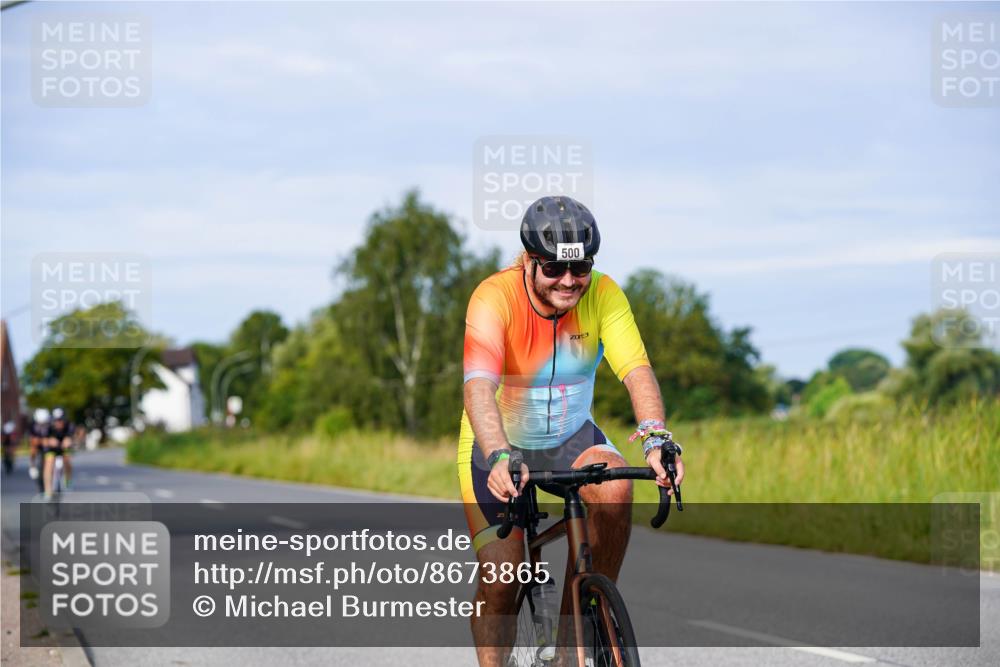 31.08.2025 - Elbe Triathlon Hamburg Michael Burmester http://msf.ph/oto/8673865 31.08.2025 10:13:08 Radfahren 500, 711, 719, 770, 866, 884 meine-sportfotos.de
