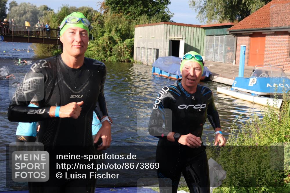 31.08.2025 - Elbe Triathlon Hamburg Luisa Fischer http://msf.ph/oto/8673869 31.08.2025 08:46:03 Schwimmen 246, 260, 285, 324, 360 meine-sportfotos.de