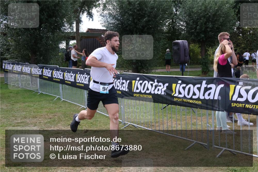 31.08.2025 - Elbe Triathlon Hamburg Luisa Fischer http://msf.ph/oto/8673880 31.08.2025 11:29:55 Laufen 94 meine-sportfotos.de