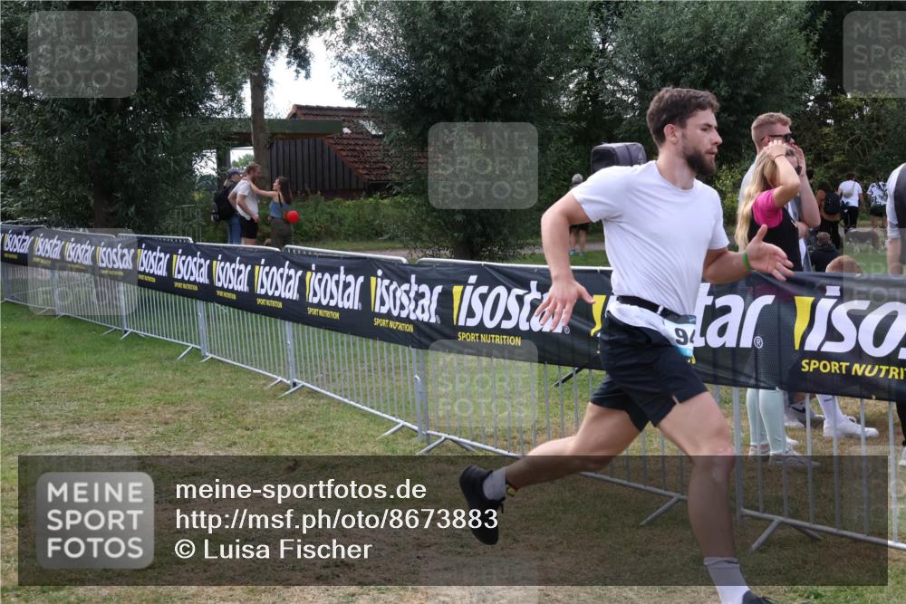 31.08.2025 - Elbe Triathlon Hamburg Luisa Fischer http://msf.ph/oto/8673883 31.08.2025 11:29:55 Laufen 94 meine-sportfotos.de