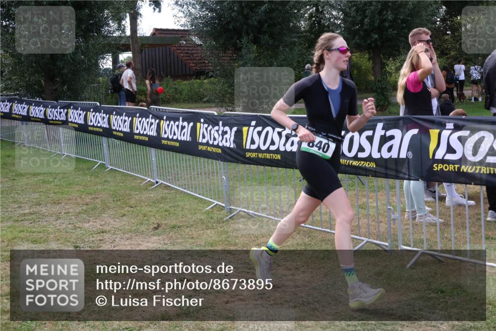31.08.2025 - Elbe Triathlon Hamburg Luisa Fischer http://msf.ph/oto/8673895 31.08.2025 11:29:57 Laufen 980, 840 meine-sportfotos.de