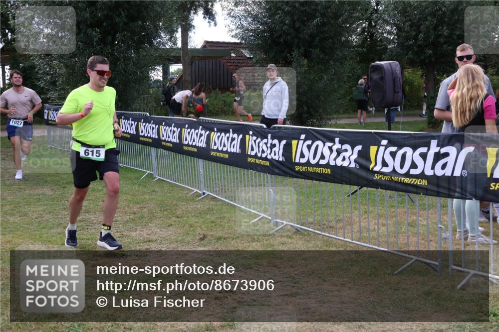 31.08.2025 - Elbe Triathlon Hamburg Luisa Fischer http://msf.ph/oto/8673906 31.08.2025 11:30:12 Laufen 1027, 615 meine-sportfotos.de