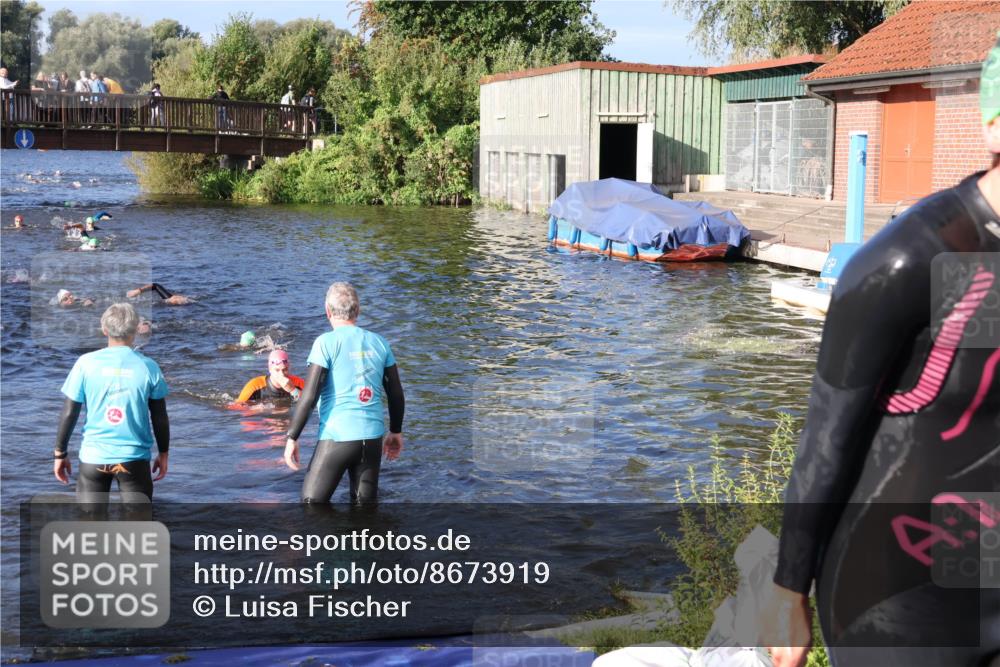 31.08.2025 - Elbe Triathlon Hamburg Luisa Fischer http://msf.ph/oto/8673919 31.08.2025 08:46:12 Schwimmen 246, 280, 281 meine-sportfotos.de