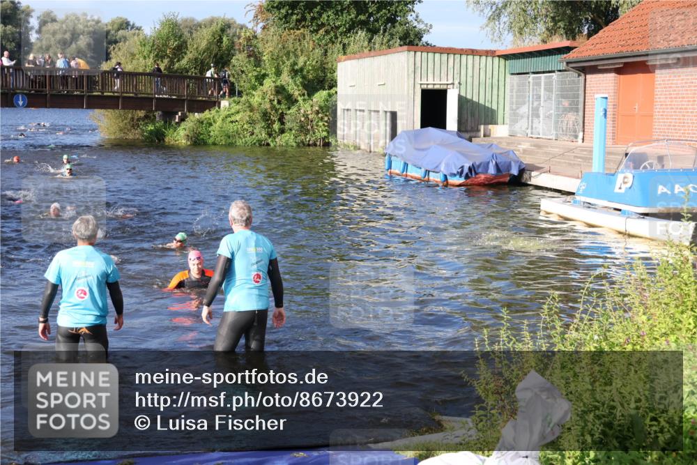 31.08.2025 - Elbe Triathlon Hamburg Luisa Fischer http://msf.ph/oto/8673922 31.08.2025 08:46:12 Schwimmen 246, 280, 281 meine-sportfotos.de
