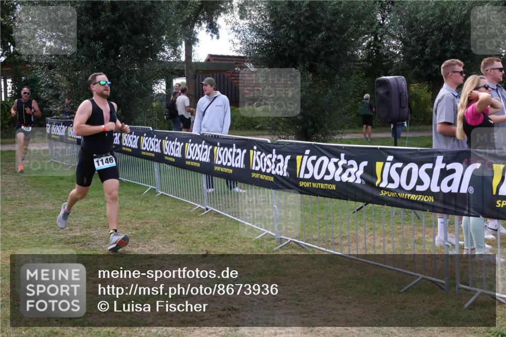 31.08.2025 - Elbe Triathlon Hamburg Luisa Fischer http://msf.ph/oto/8673936 31.08.2025 11:30:16 Laufen 726, 1146 meine-sportfotos.de