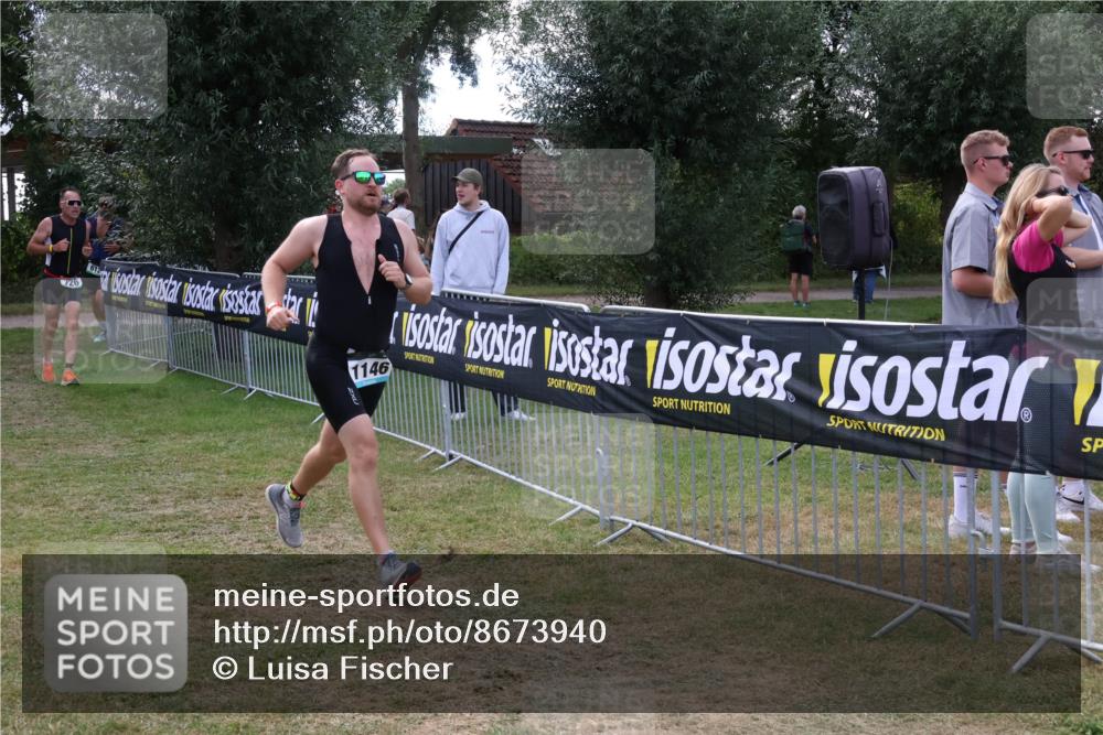 31.08.2025 - Elbe Triathlon Hamburg Luisa Fischer http://msf.ph/oto/8673940 31.08.2025 11:30:16 Laufen 726, 512, 1146 meine-sportfotos.de