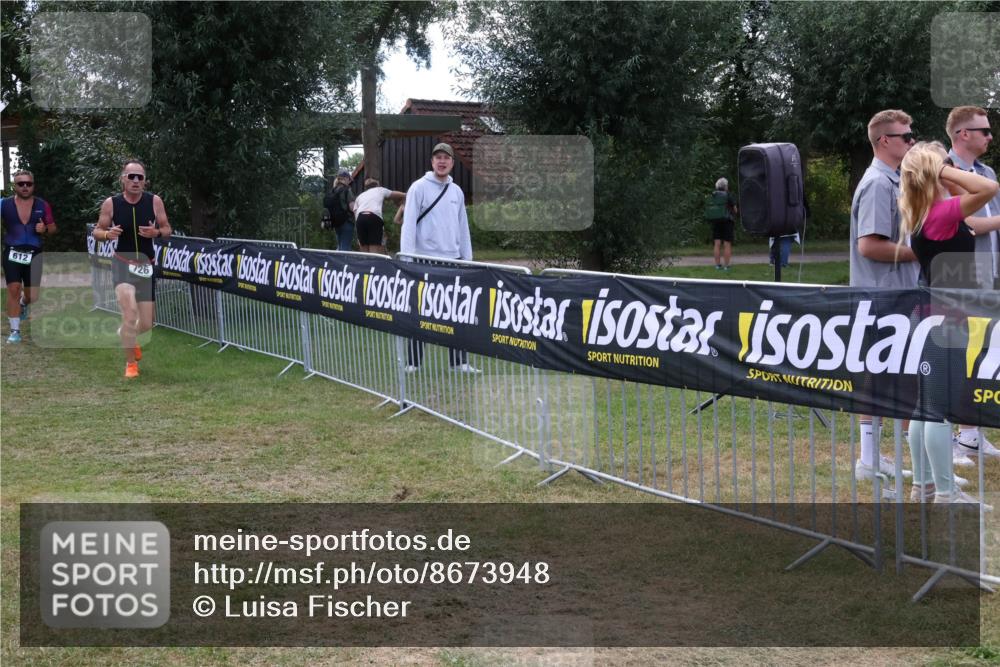 31.08.2025 - Elbe Triathlon Hamburg Luisa Fischer http://msf.ph/oto/8673948 31.08.2025 11:30:18 Laufen 612, 726 meine-sportfotos.de