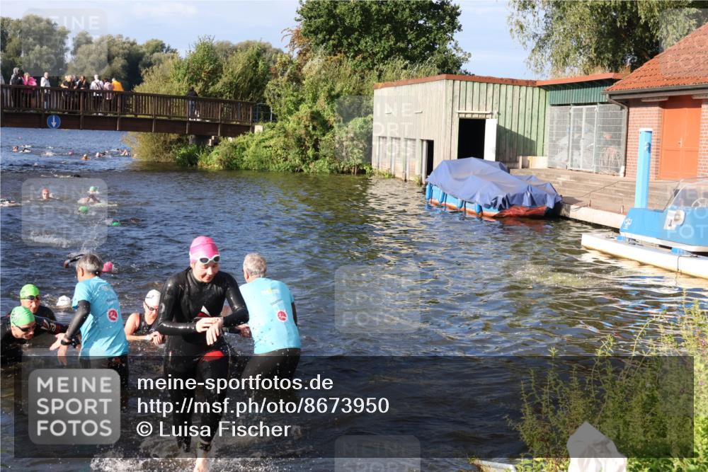 31.08.2025 - Elbe Triathlon Hamburg Luisa Fischer http://msf.ph/oto/8673950 31.08.2025 08:46:21 Schwimmen 280, 281, 287, 291, 315, 346 meine-sportfotos.de