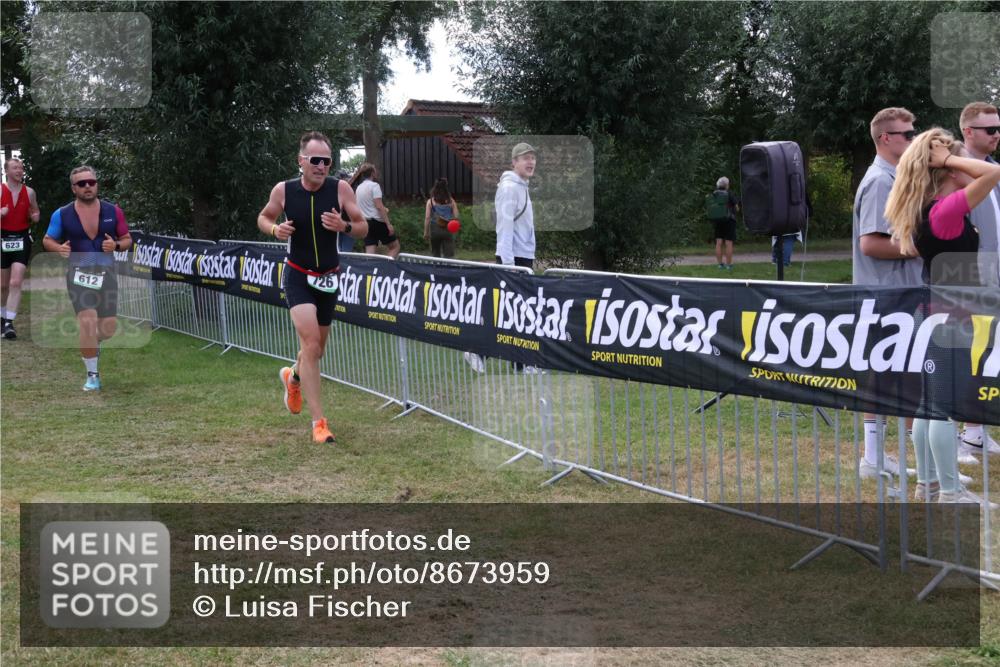 31.08.2025 - Elbe Triathlon Hamburg Luisa Fischer http://msf.ph/oto/8673959 31.08.2025 11:30:19 Laufen 623, 612 meine-sportfotos.de