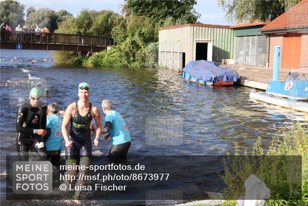 31.08.2025 - Elbe Triathlon Hamburg Luisa Fischer http://msf.ph/oto/8673977 31.08.2025 08:46:24 Schwimmen 281, 287, 291, 301, 305, 315, 346 meine-sportfotos.de