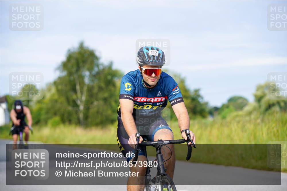31.08.2025 - Elbe Triathlon Hamburg Michael Burmester http://msf.ph/oto/8673980 31.08.2025 10:13:21 Radfahren 417, 477, 494, 546, 833, 851 meine-sportfotos.de